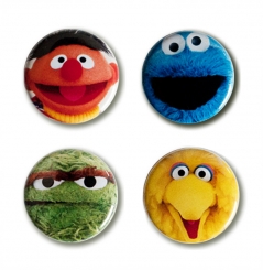 Sesamstrasse - Helden - Bert - Krümelmonster - Oscar -  Bibo - Button - 4er Set  